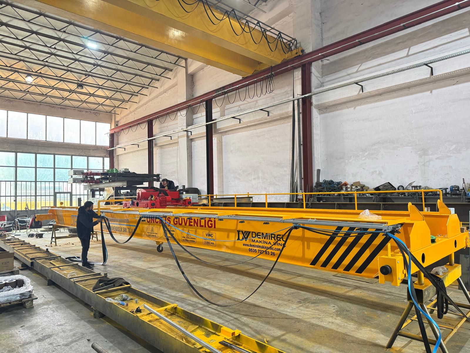 Çift Kirişli Gezer Köprülü Vinç - Proje 9
